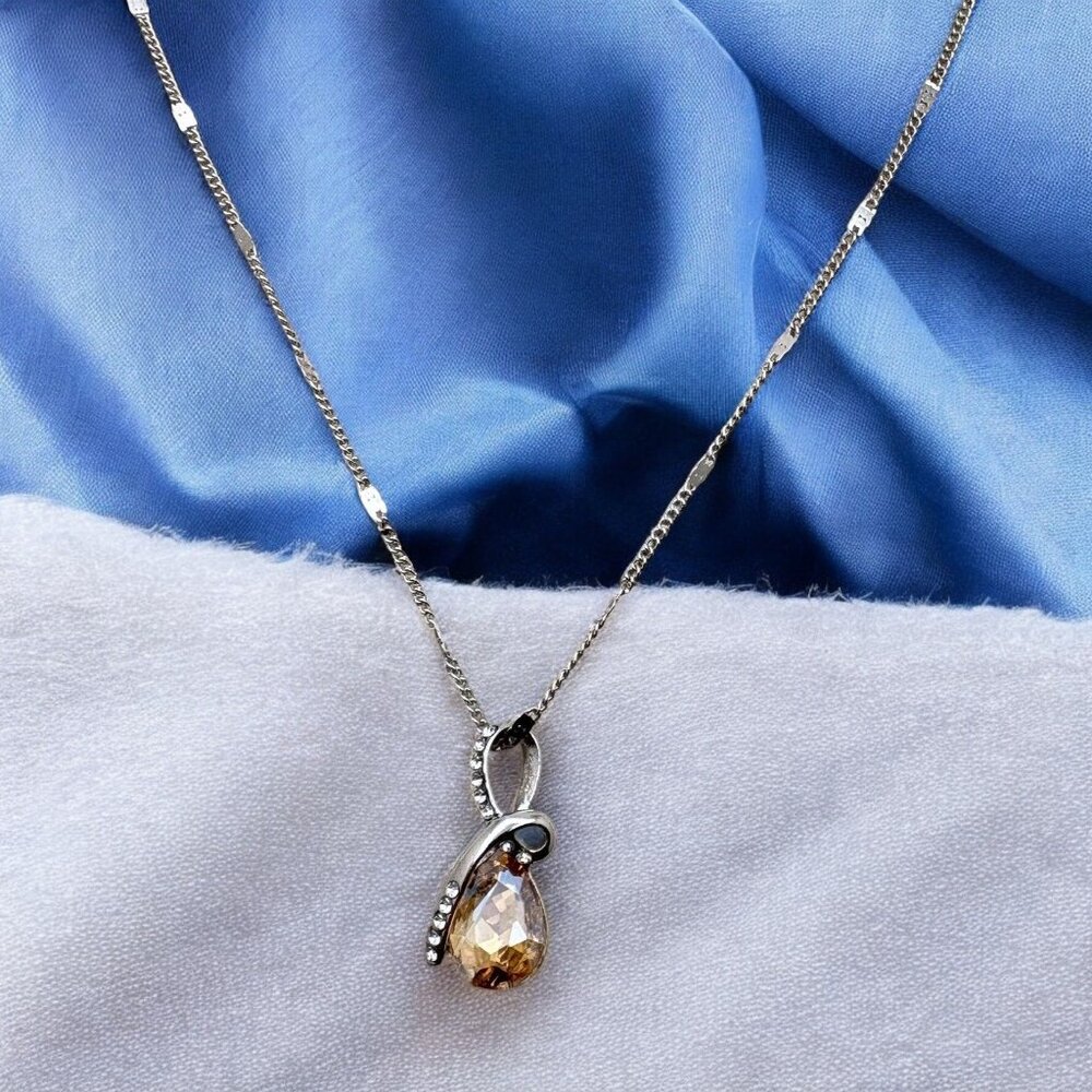 Elegant Teardrop Pendant Necklace With Silver Chain and Rhinestone Accents